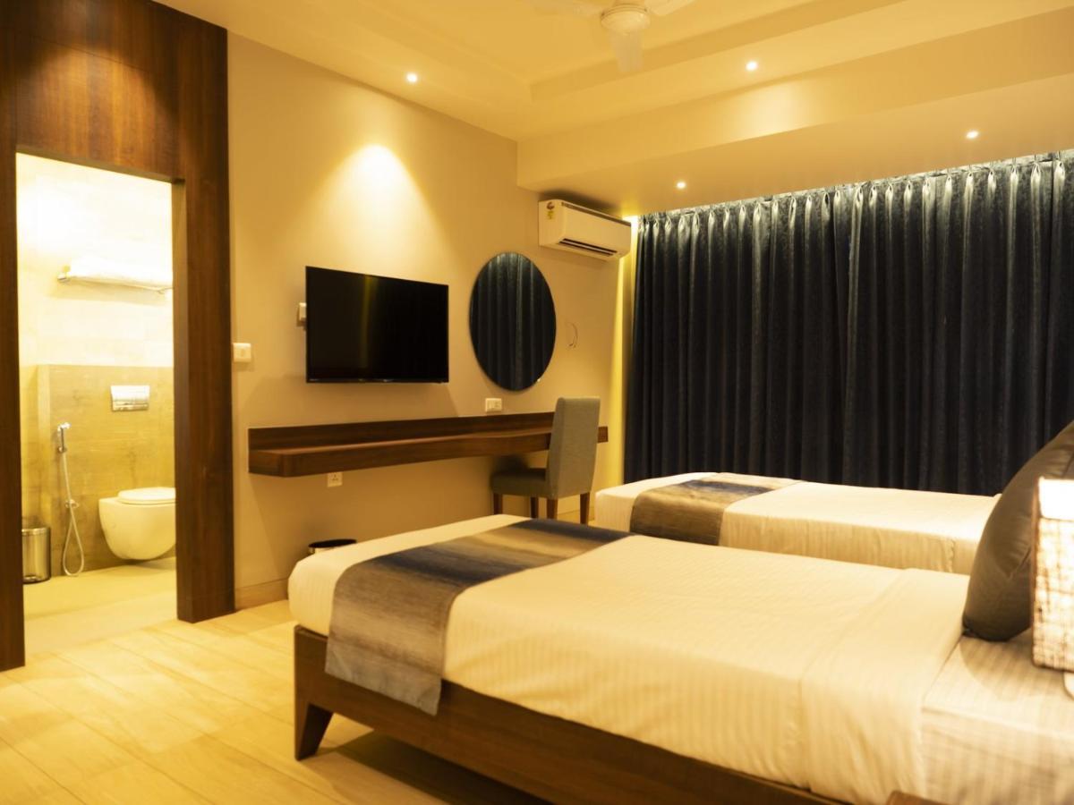 Cosmique Clarks Inn Suites Goa Margao Eksteriør billede