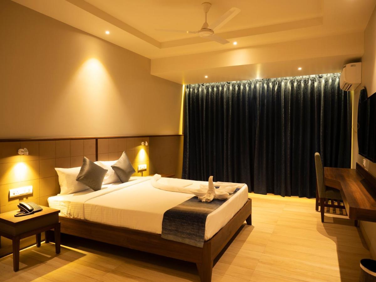 Cosmique Clarks Inn Suites Goa Margao Eksteriør billede